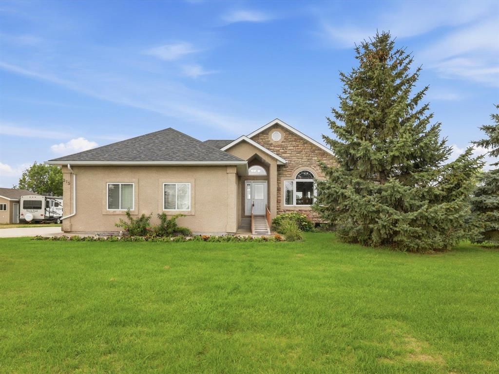 215 Centre Street N, Mitchell, Manitoba  R5G 1G8 - Photo 0 - 202623222