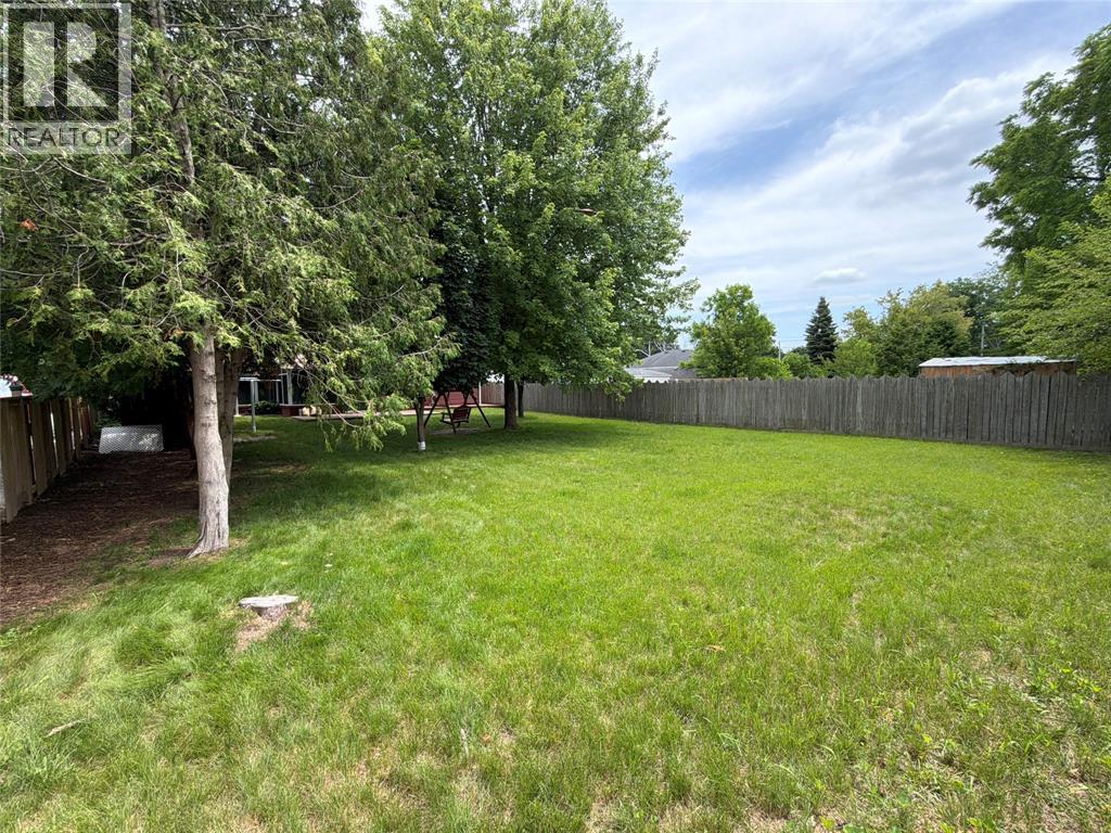 1201 Giffel Road, Sarnia, Ontario  N7S 3K5 - Photo 41 - 26016145