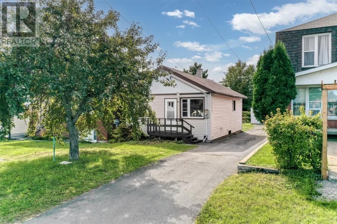 67 Gutcher Avenue, Greater Sudbury, Ontario  P3C 3H7 - Photo 3 - 2130440