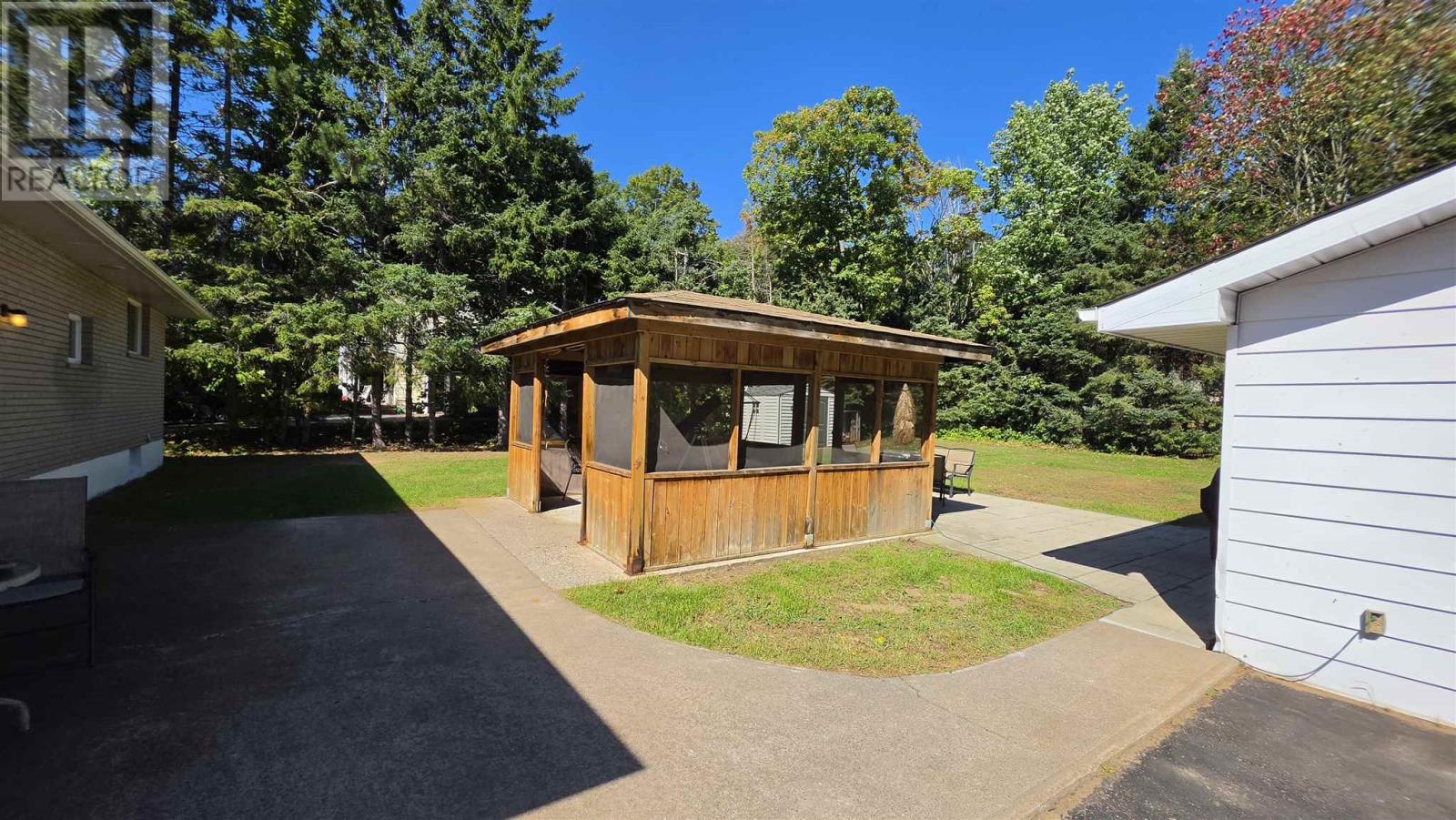 30 Foothill Rd, Sault Ste. Marie, Ontario  P6C 6E4 - Photo 46 - SM262524