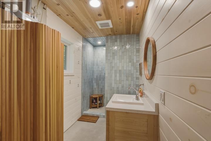1119 Mission RD photo 21