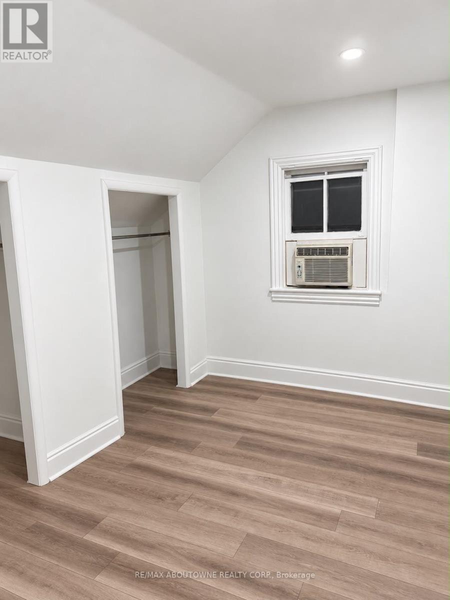 70 Wellington Street S, Hamilton, Ontario  L8N 2R1 - Photo 3 - X13774170