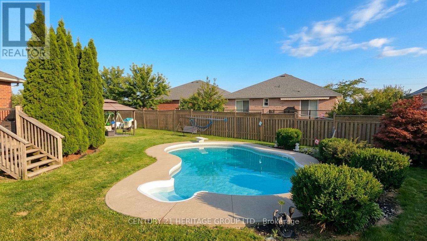 16 Eakins Crescent, Kawartha Lakes, Ontario  K9V 6H8 - Photo 28 - X13589348