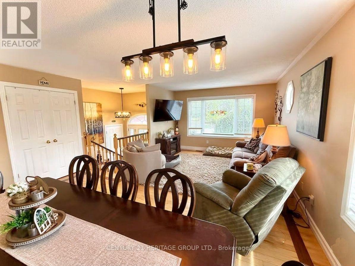 16 Eakins Crescent, Kawartha Lakes, Ontario  K9V 6H8 - Photo 6 - X13589348