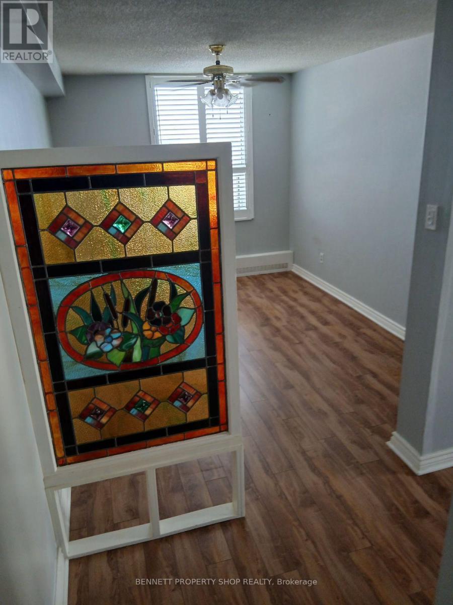 2011 - 665 Bathgate Drive, Ottawa, Ontario  K1K 3Y4 - Photo 17 - X12803660