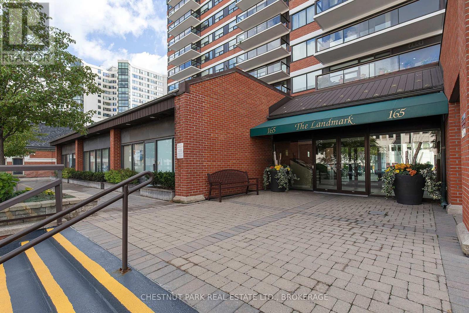 401 - 165 Ontario Street, Kingston, Ontario  K7L 2Y6 - Photo 3 - X13808312