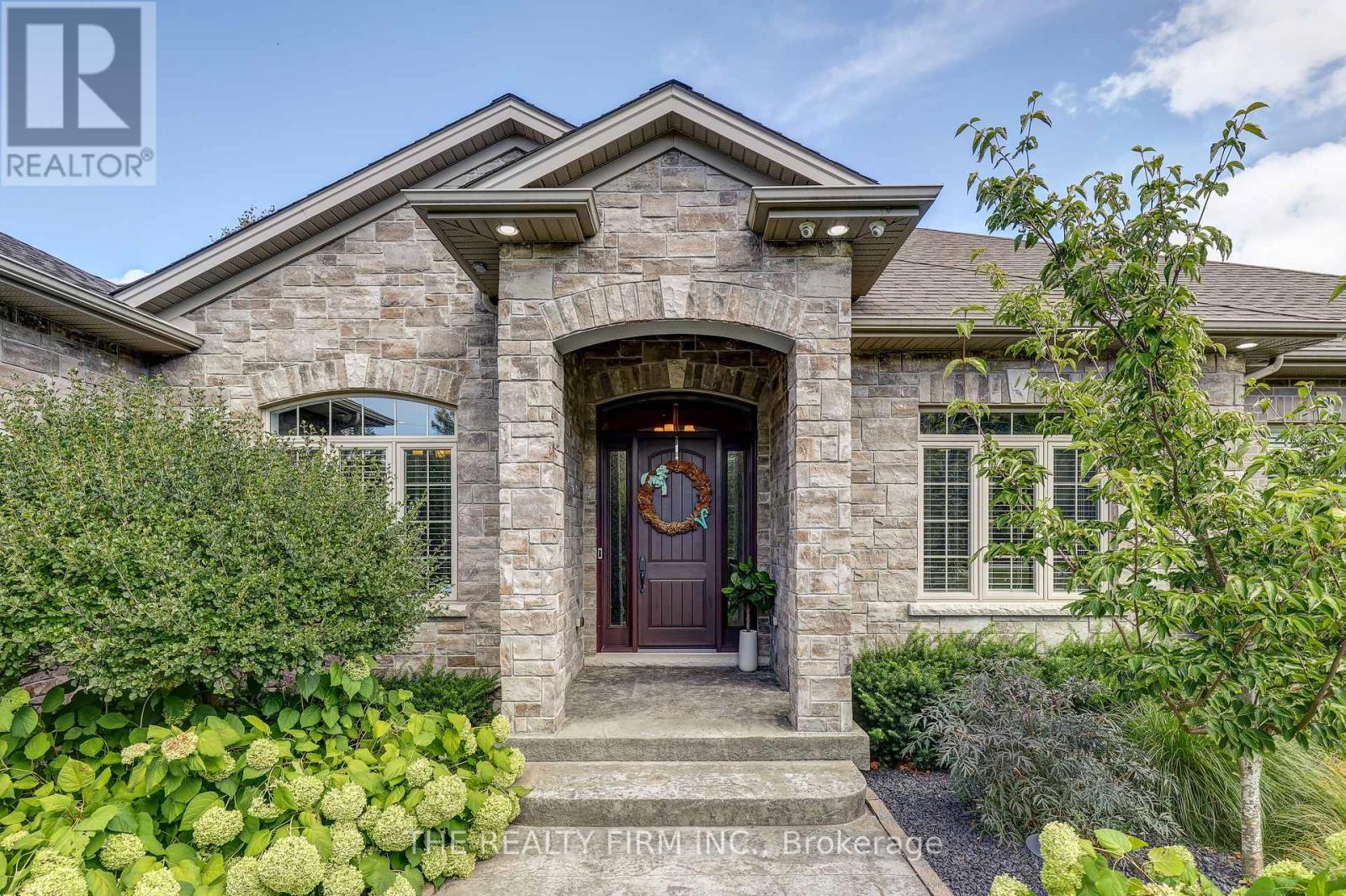 22060 Nissouri Road, Thames Centre, Ontario  N0M 2P0 - Photo 2 - X13808216
