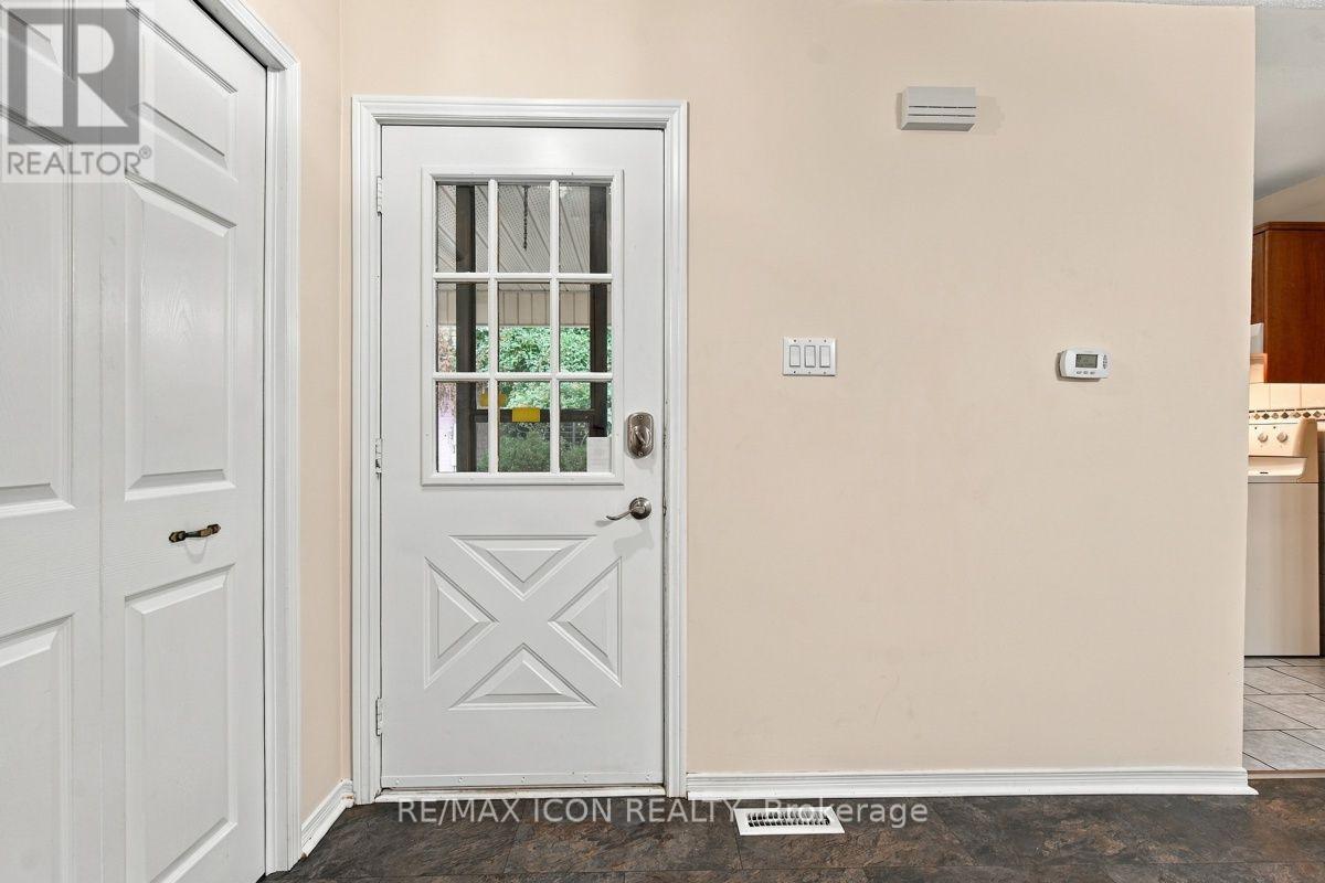 34 Salvia Street, London South, Ontario  N5Z 4T2 - Photo 3 - X13808220