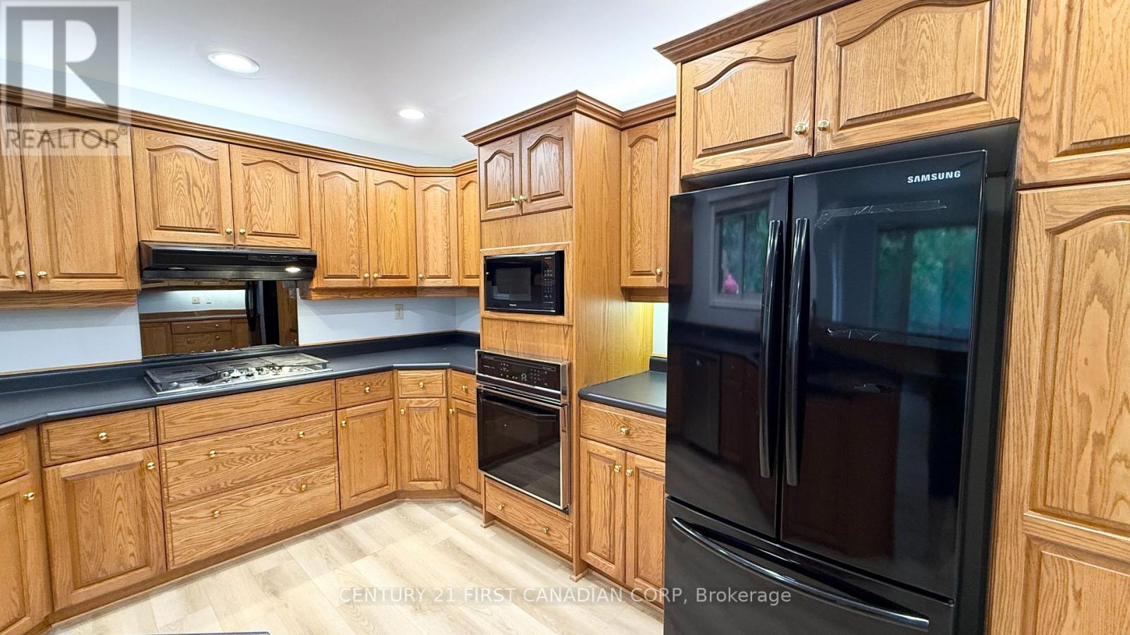 80 Rollscourt Place, London North, Ontario  N6G 1M2 - Photo 4 - X13808296