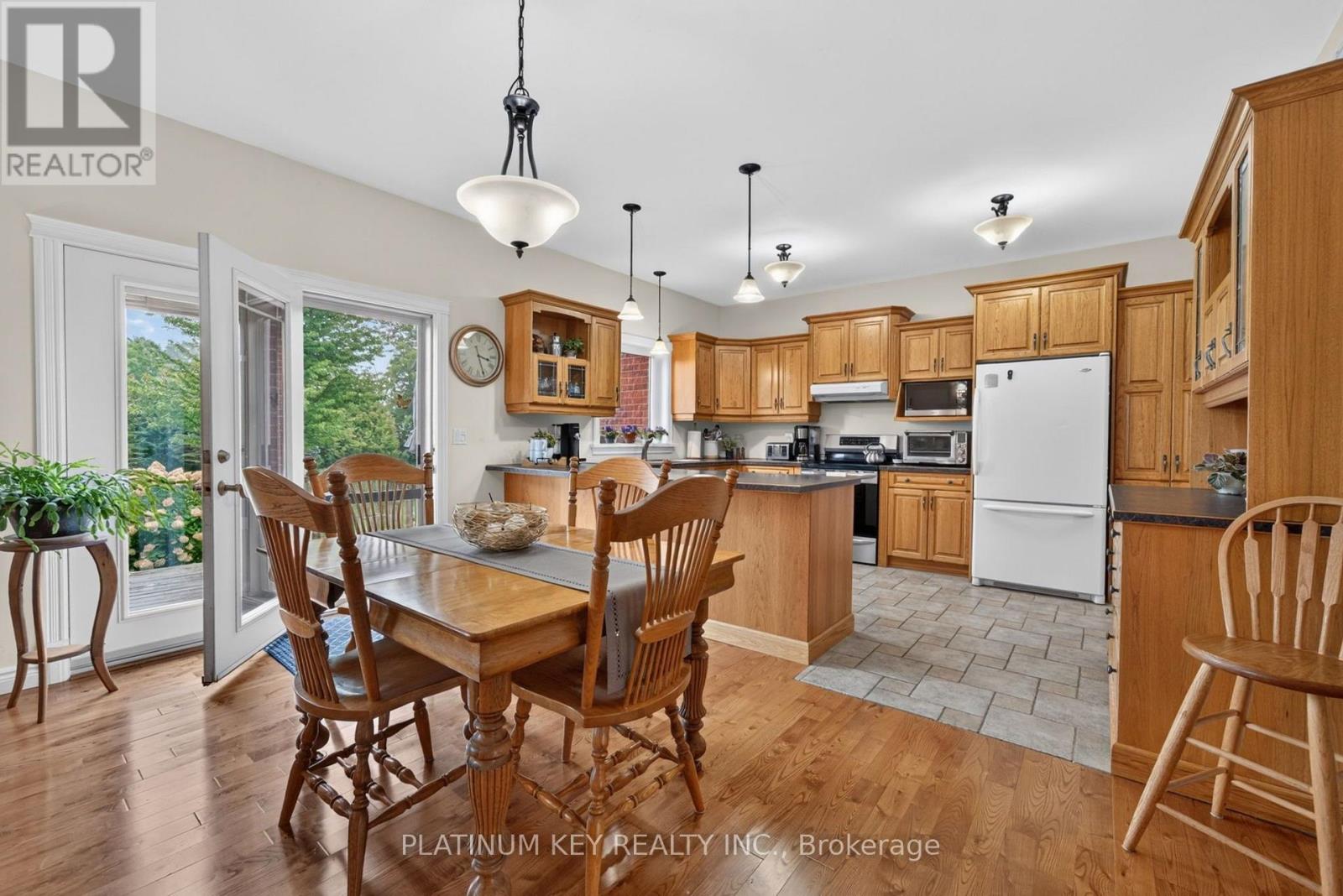 653 Peter Street, Strathroy-Caradoc, Ontario  N0L 1T0 - Photo 17 - X13808320