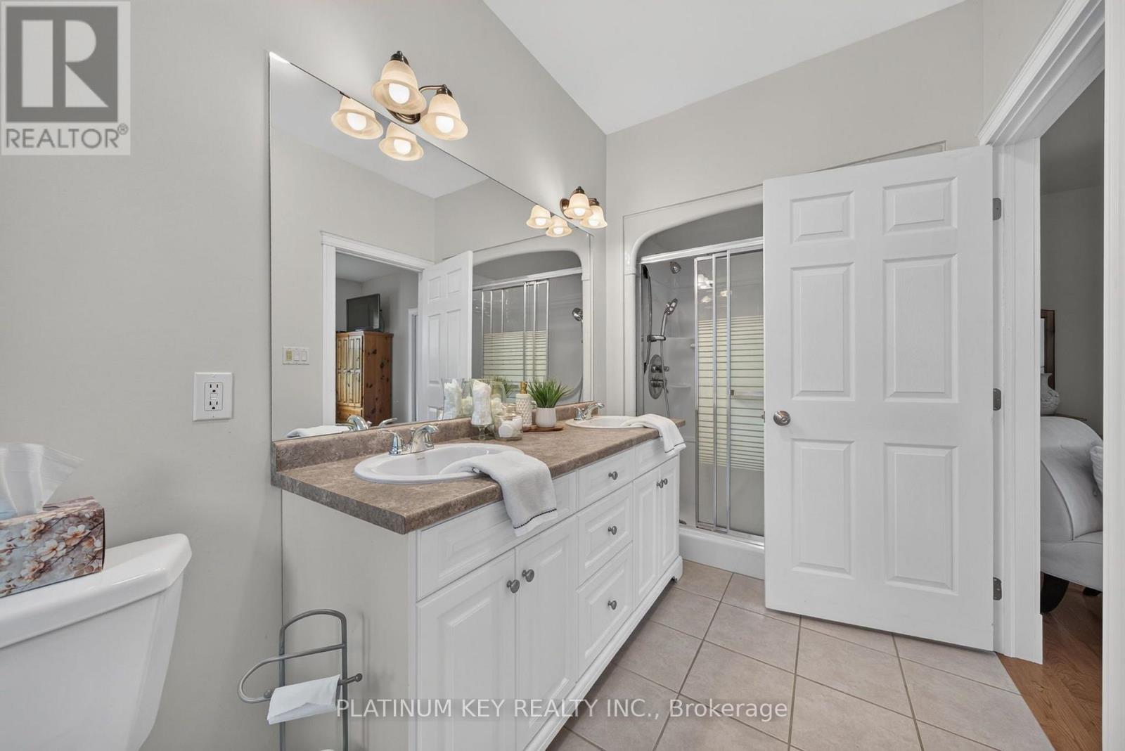 653 Peter Street, Strathroy-Caradoc, Ontario  N0L 1T0 - Photo 24 - X13808320