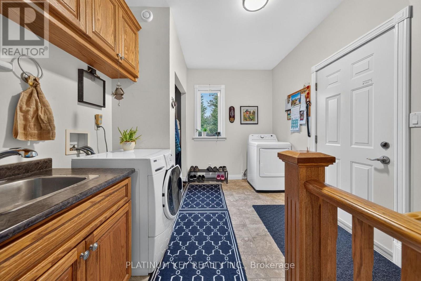 653 Peter Street, Strathroy-Caradoc, Ontario  N0L 1T0 - Photo 25 - X13808320