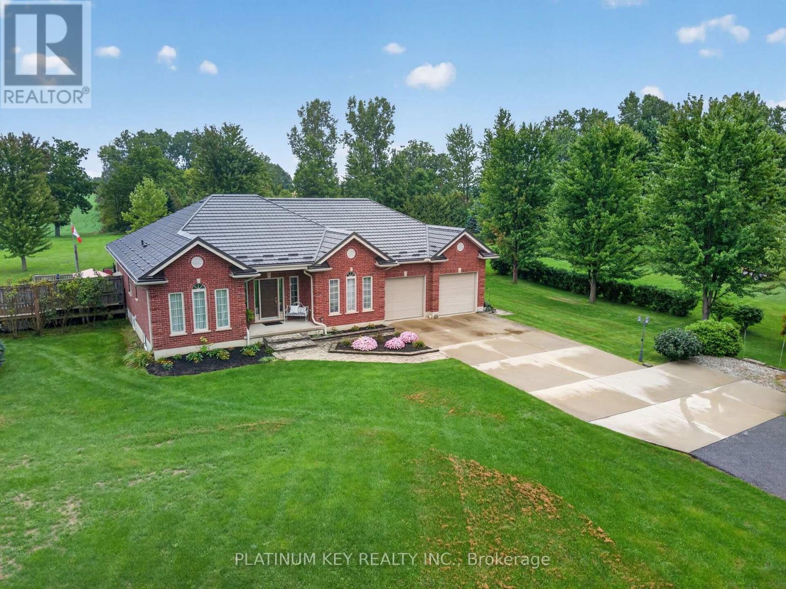 653 Peter Street, Strathroy-Caradoc, Ontario  N0L 1T0 - Photo 43 - X13808320
