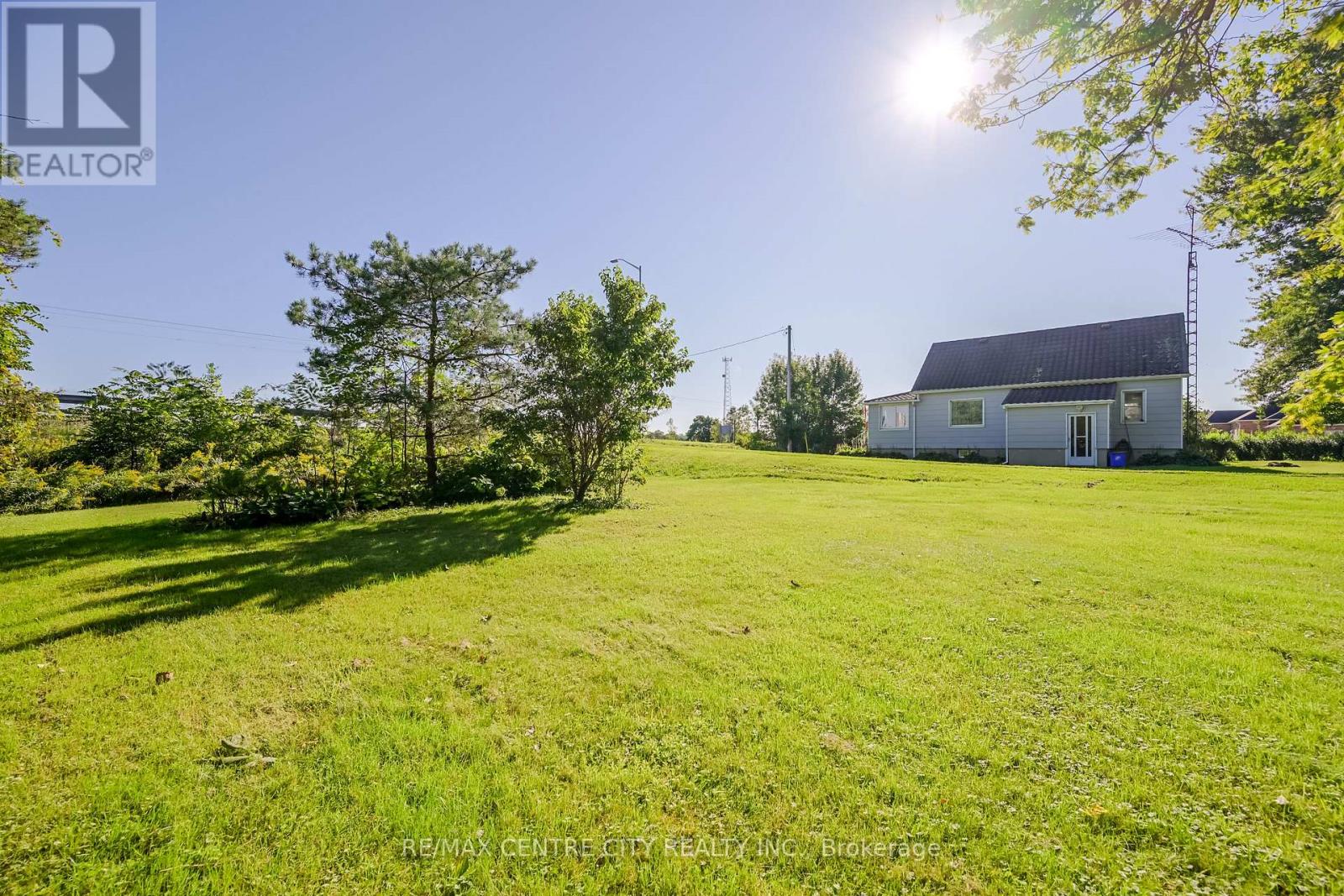 12329 Graham Road, West Elgin, Ontario  N0L 2P0 - Photo 5 - X13808420
