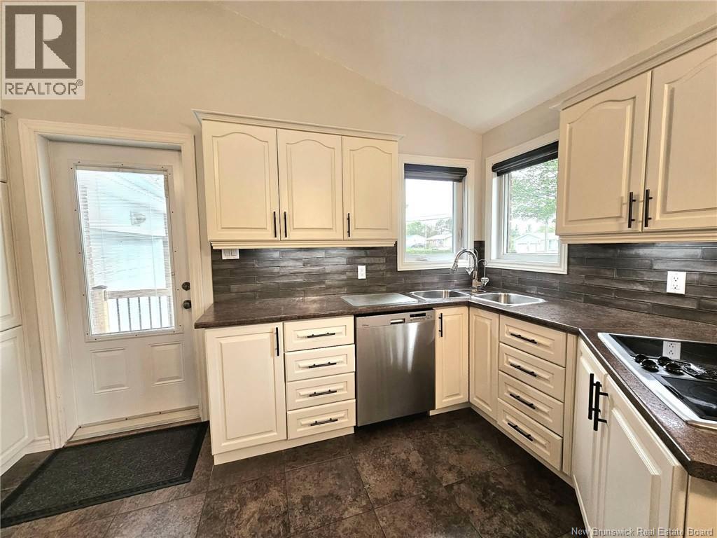 251 Landry, Beresford, New Brunswick  E8K 1G9 - Photo 18 - NB148226