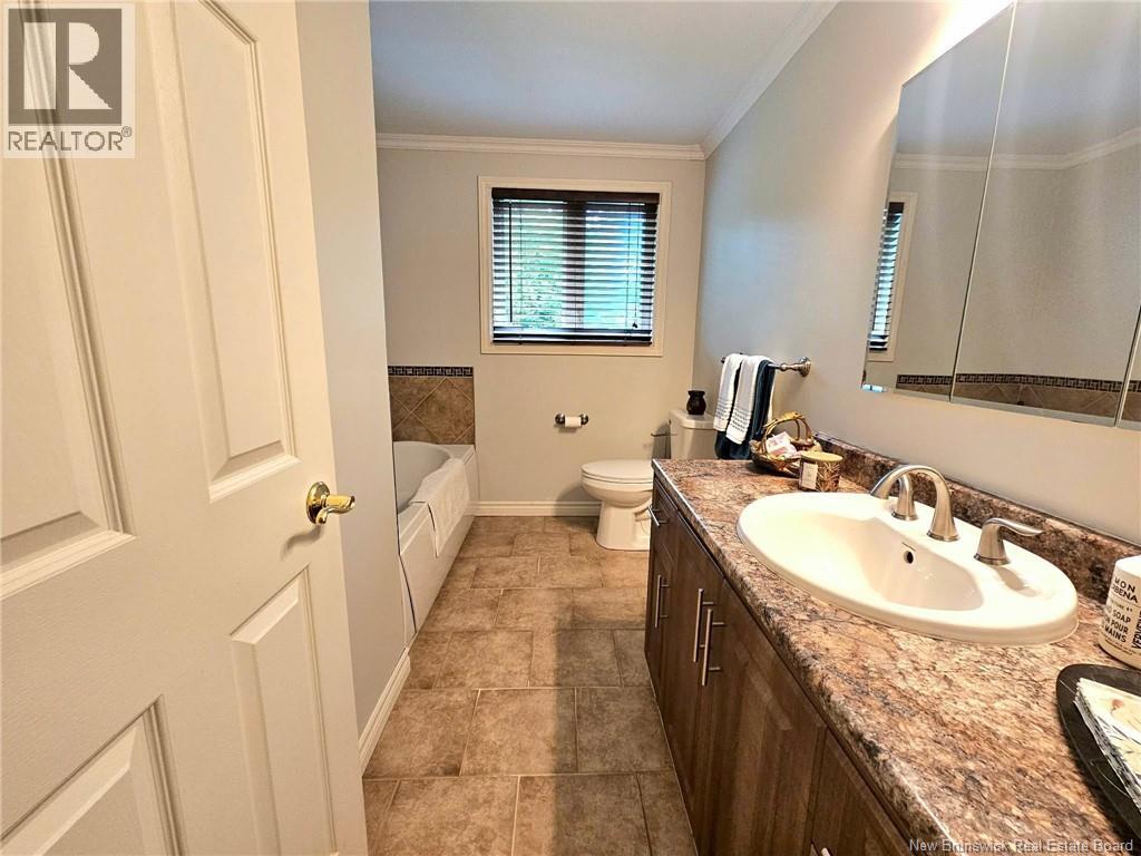 251 Landry, Beresford, New Brunswick  E8K 1G9 - Photo 33 - NB148226