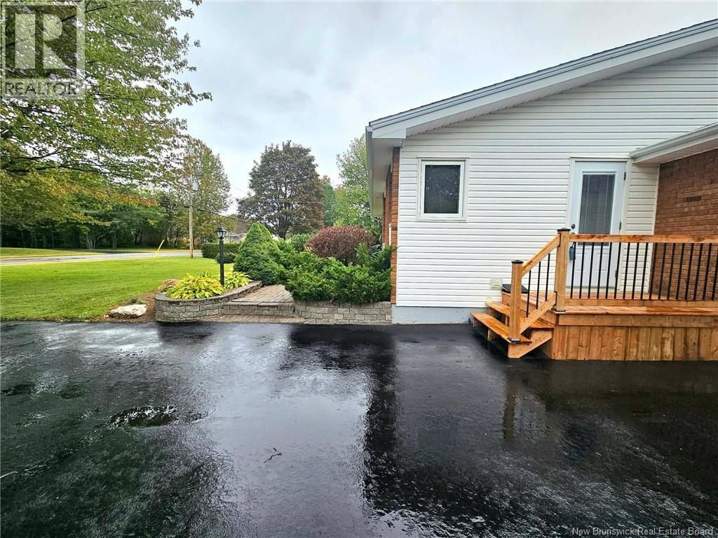 251 Landry, Beresford, New Brunswick  E8K 1G9 - Photo 6 - NB148226
