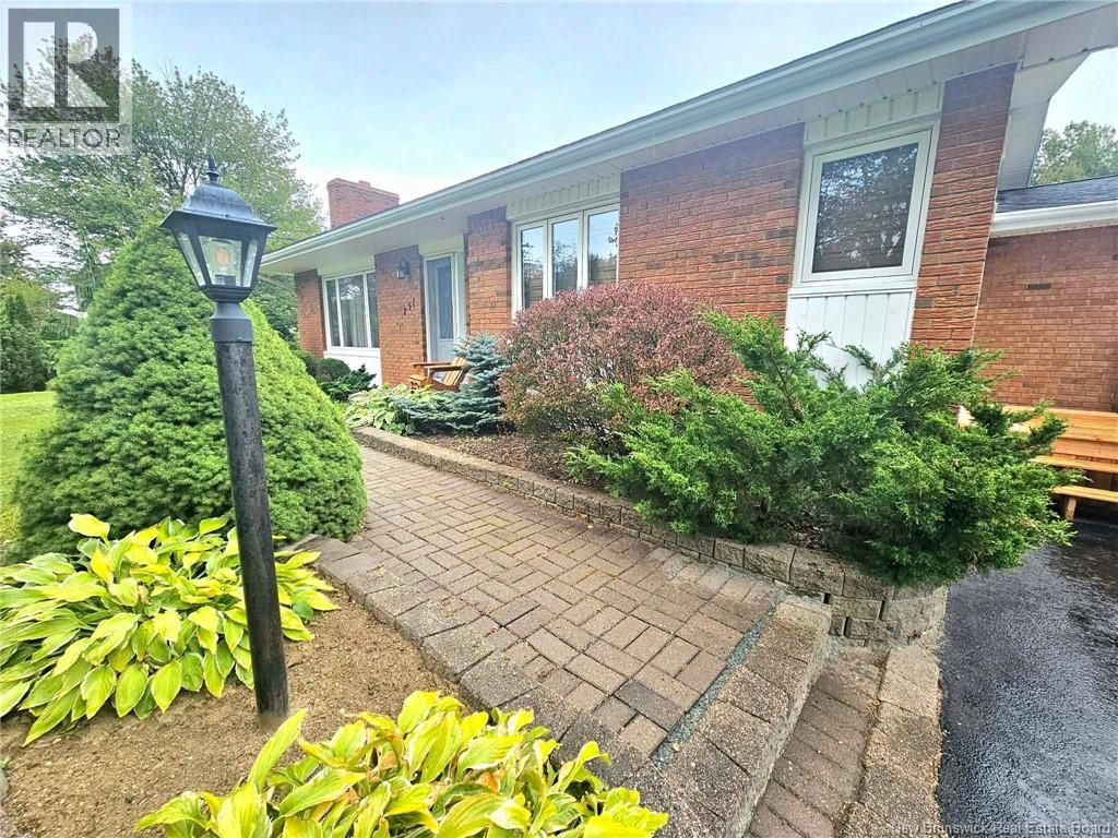 251 Landry, Beresford, New Brunswick  E8K 1G9 - Photo 7 - NB148226