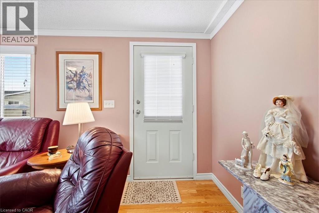 3 Walnut Way Pvt Street, Puslinch, Ontario  N0B 2J0 - Photo 7 - 40861924