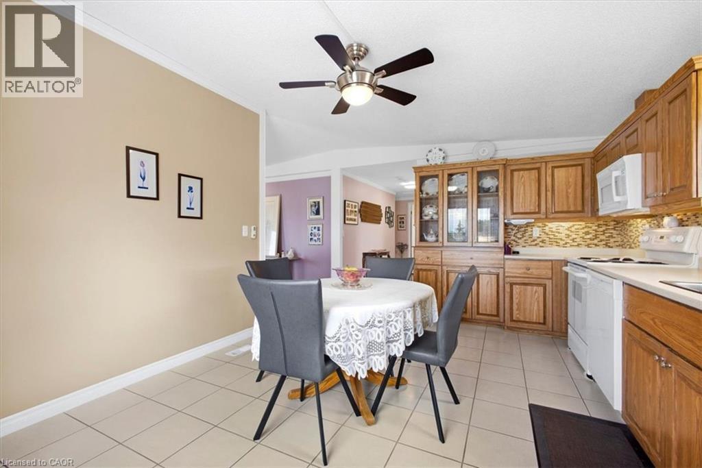 3 Walnut Way Pvt Street, Puslinch, Ontario  N0B 2J0 - Photo 10 - 40861924