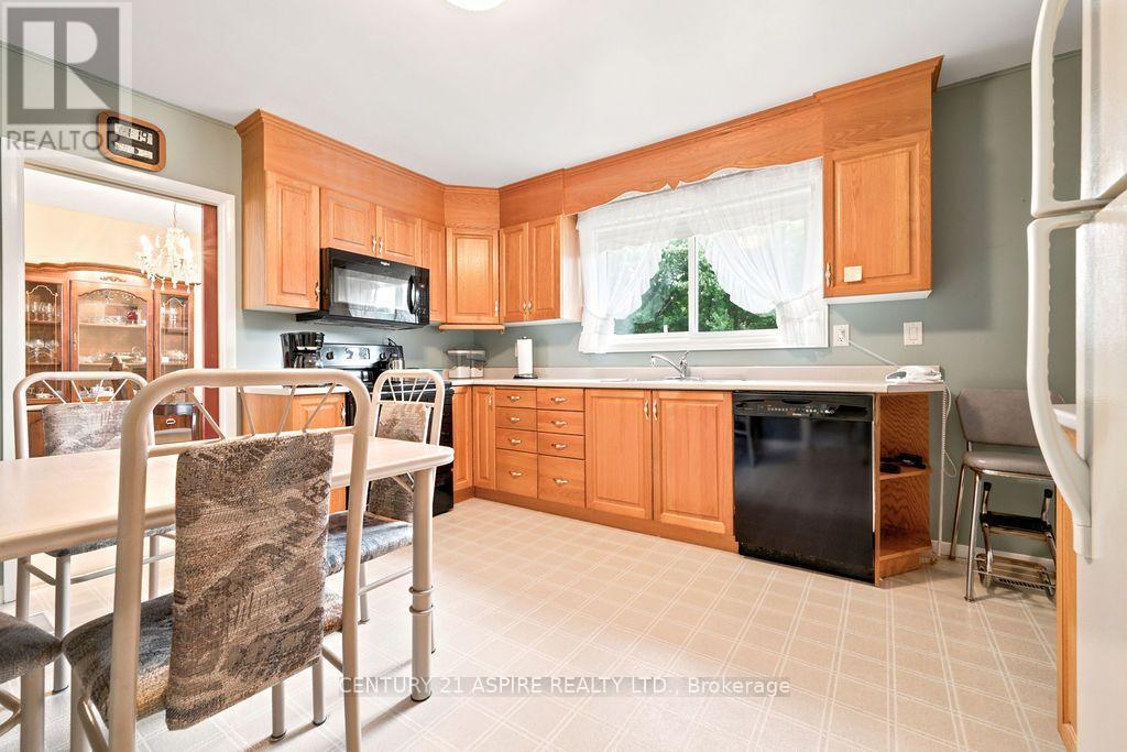 13 Herman Street, Petawawa, Ontario  K8H 1W1 - Photo 16 - X13808374