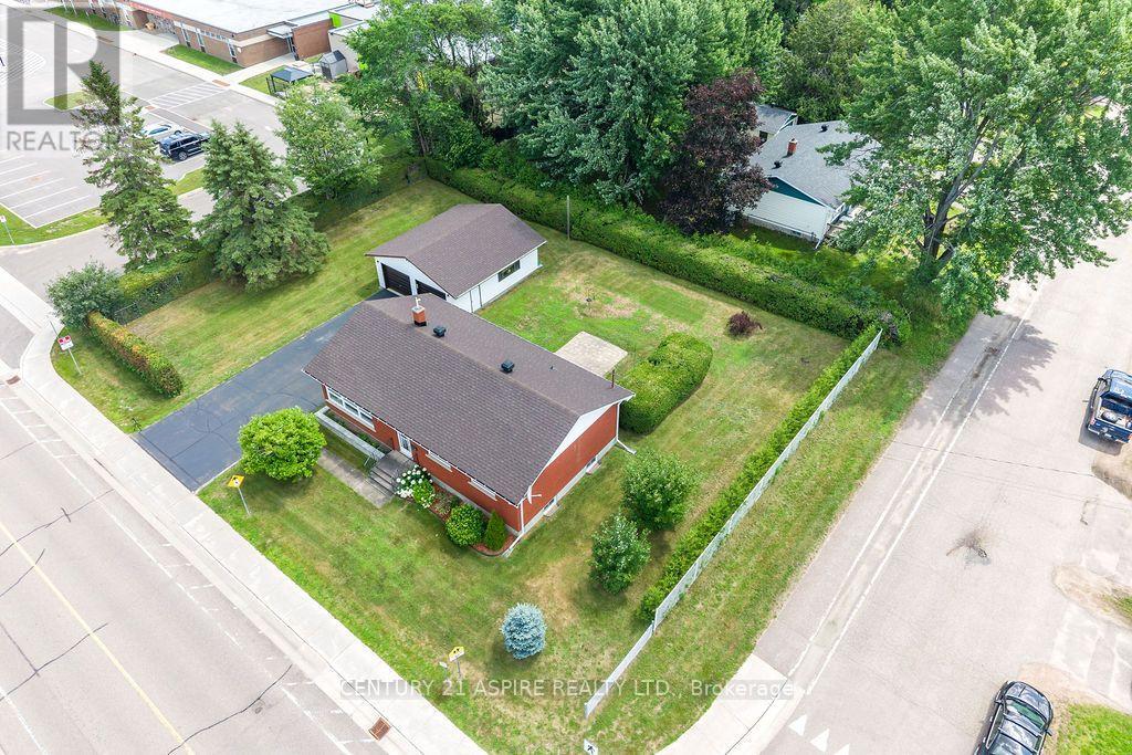 13 Herman Street, Petawawa, Ontario  K8H 1W1 - Photo 44 - X13808374