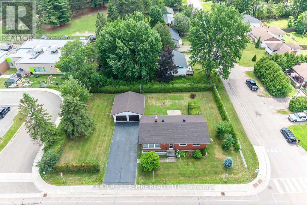 13 Herman Street, Petawawa, Ontario  K8H 1W1 - Photo 47 - X13808374