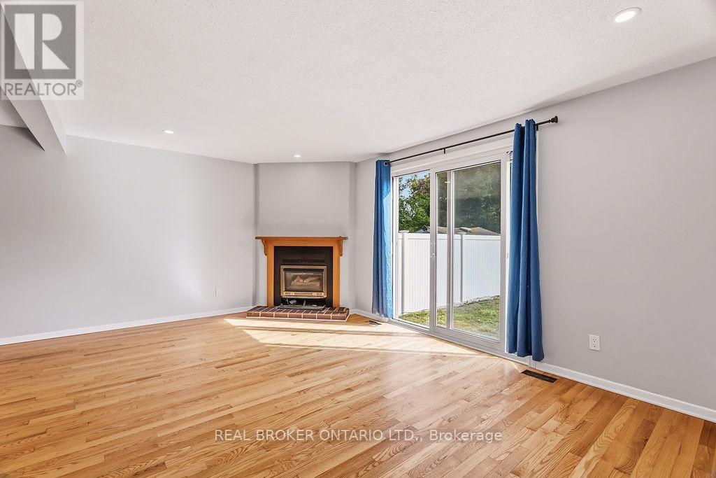 1127 Avignon Court, Ottawa, Ontario  K1C 2M2 - Photo 10 - X13808372
