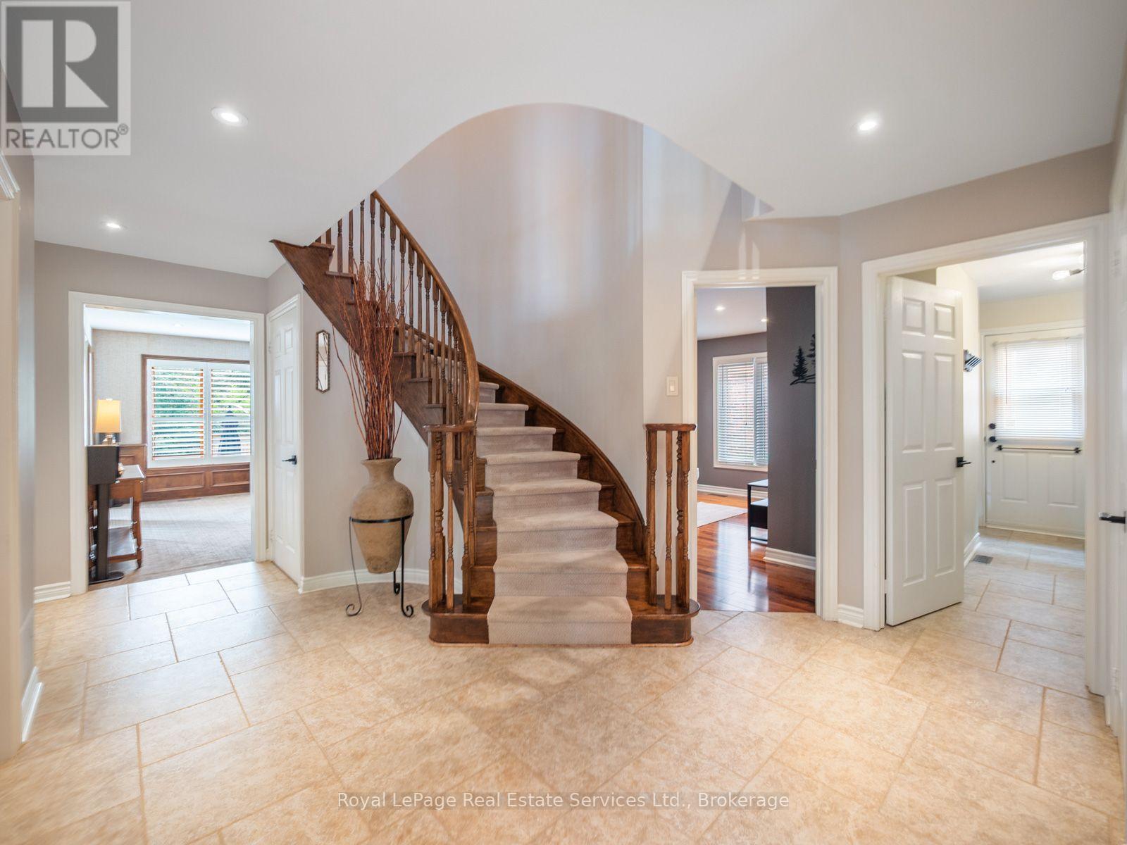 1478 Creekwood Trail, Oakville, Ontario  L6H 6E6 - Photo 10 - W13808464