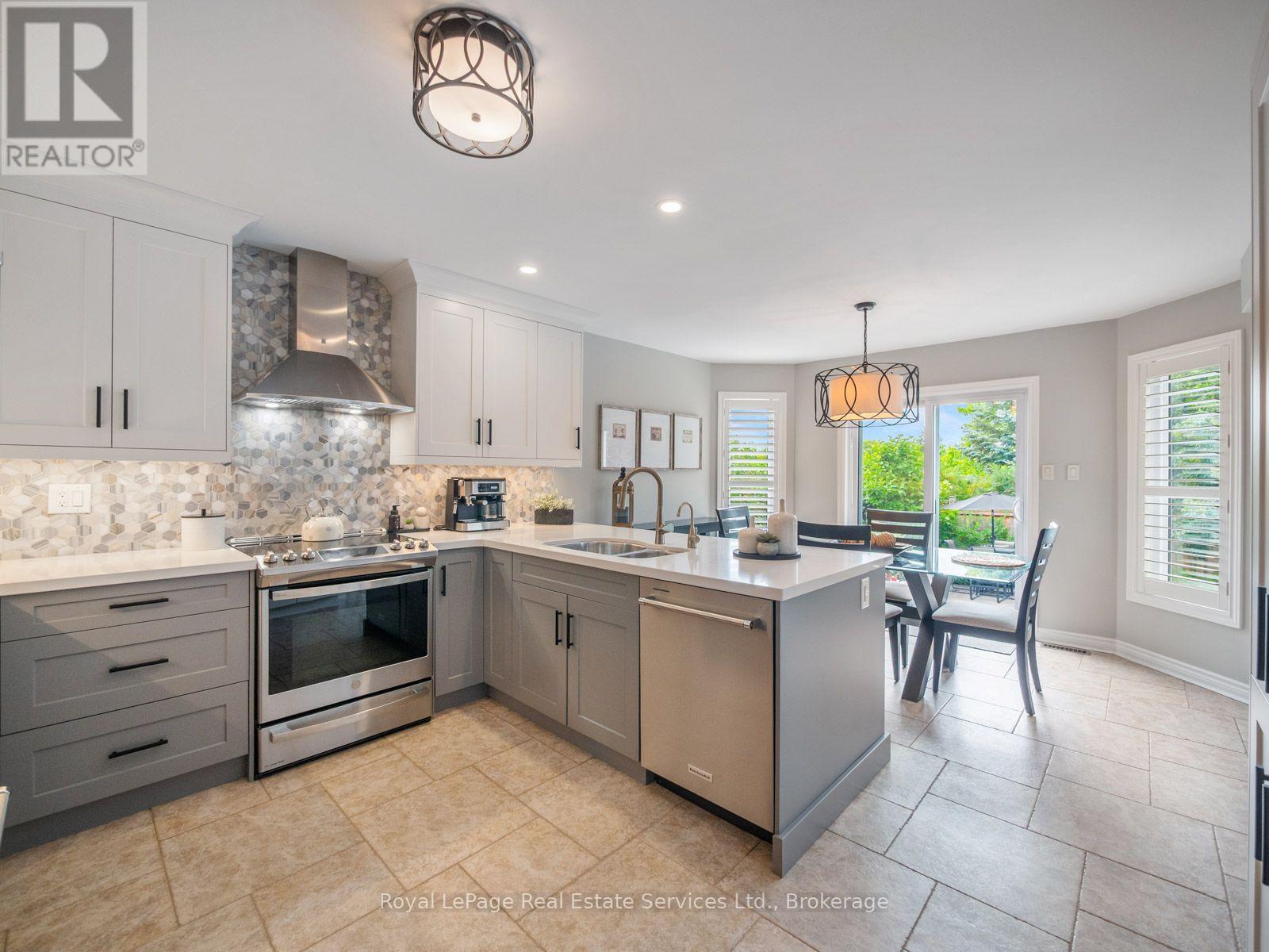 1478 Creekwood Trail, Oakville, Ontario  L6H 6E6 - Photo 15 - W13808464