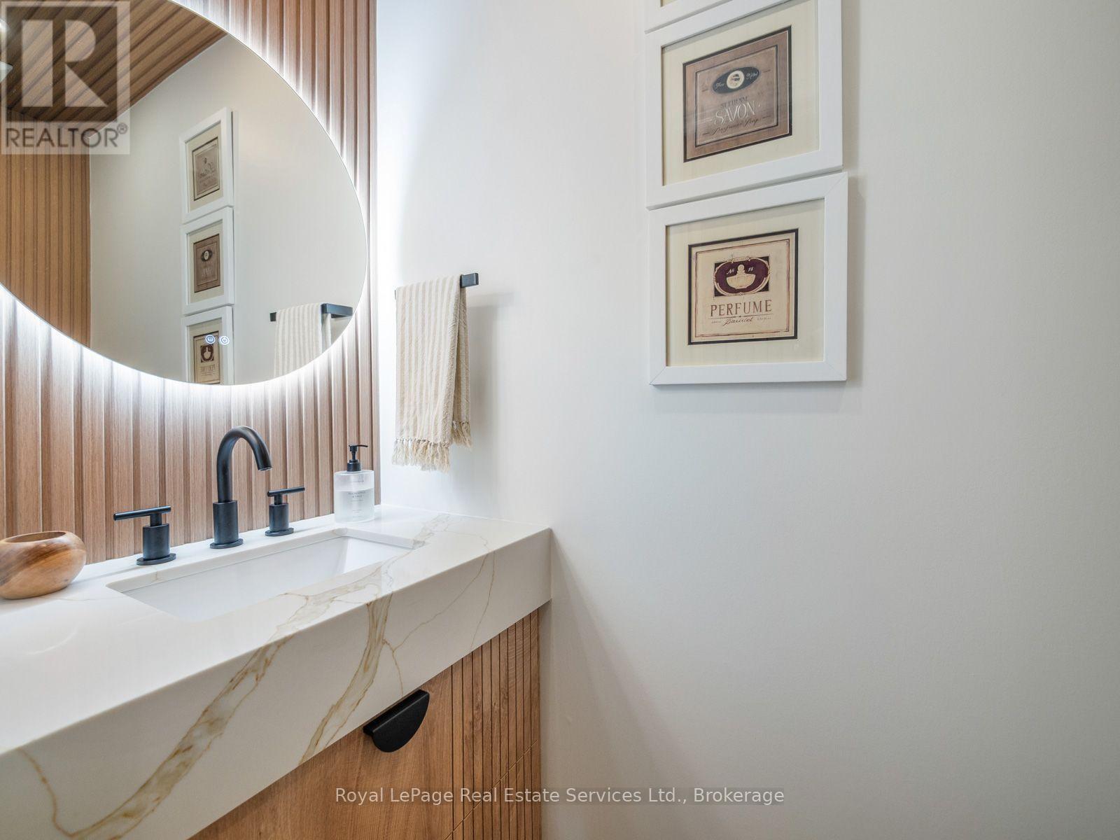 1478 Creekwood Trail, Oakville, Ontario  L6H 6E6 - Photo 18 - W13808464
