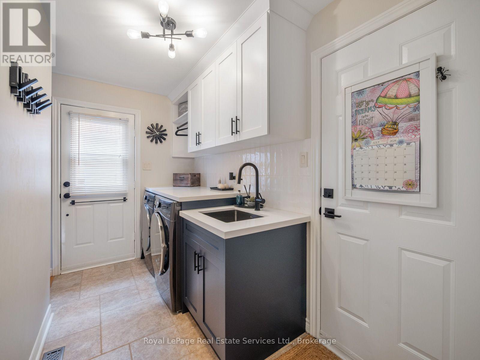 1478 Creekwood Trail, Oakville, Ontario  L6H 6E6 - Photo 19 - W13808464