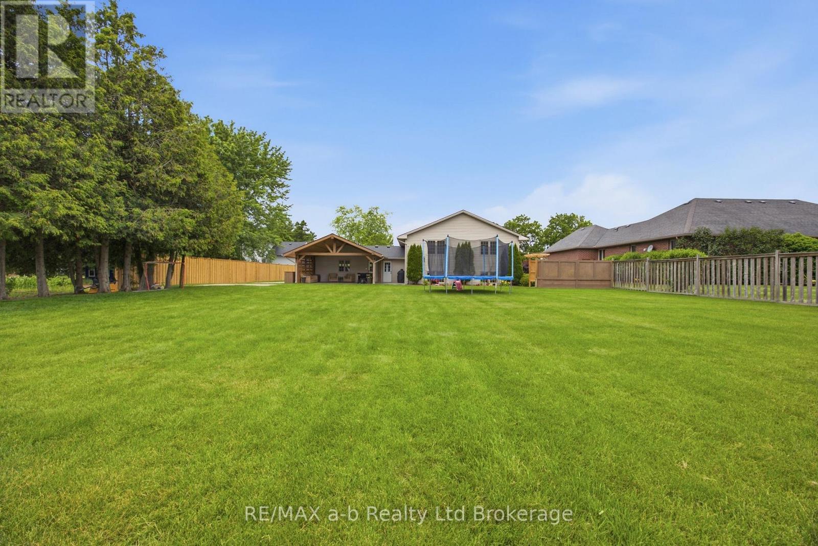 6744 Hacienda Road, Malahide, Ontario  N5H 2R5 - Photo 11 - X13808210
