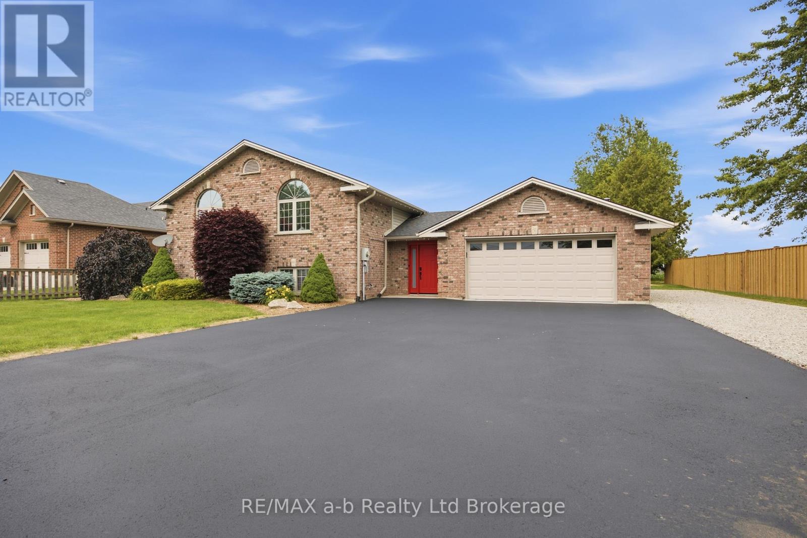 6744 Hacienda Road, Malahide, Ontario  N5H 2R5 - Photo 3 - X13808210