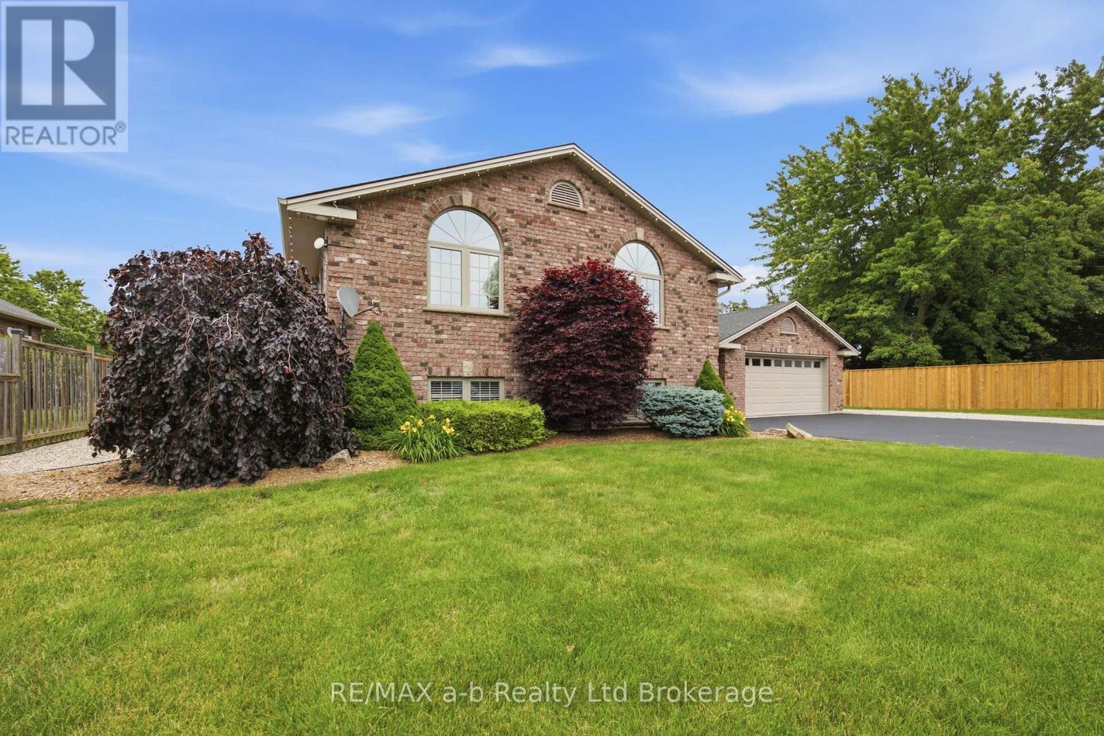 6744 Hacienda Road, Malahide, Ontario  N5H 2R5 - Photo 4 - X13808210