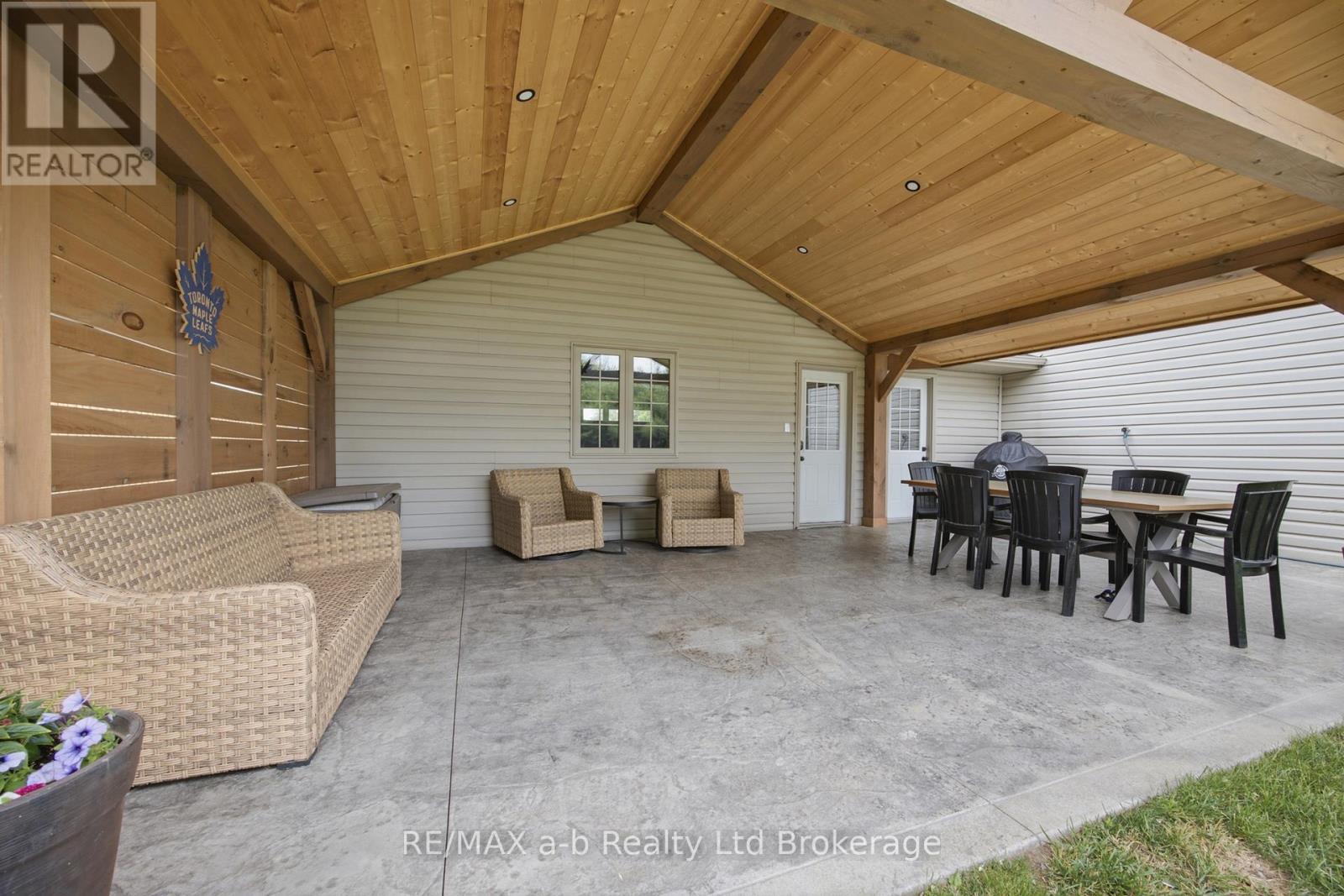 6744 Hacienda Road, Malahide, Ontario  N5H 2R5 - Photo 6 - X13808210