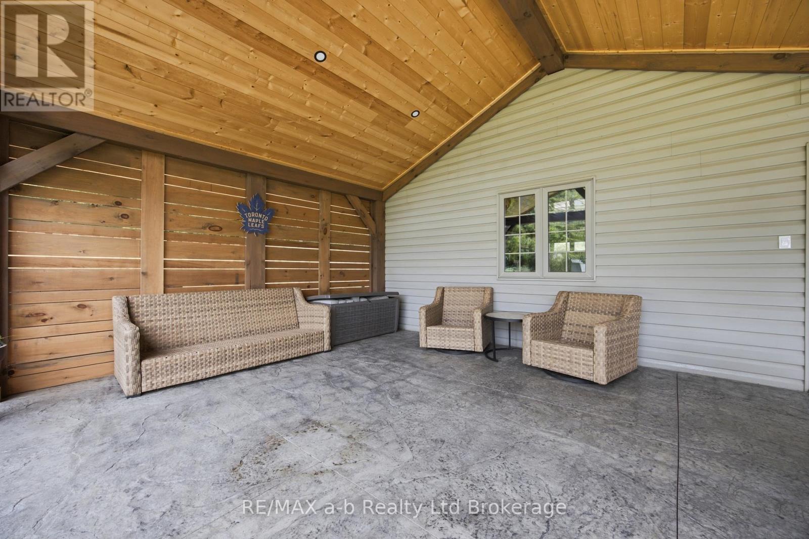 6744 Hacienda Road, Malahide, Ontario  N5H 2R5 - Photo 8 - X13808210