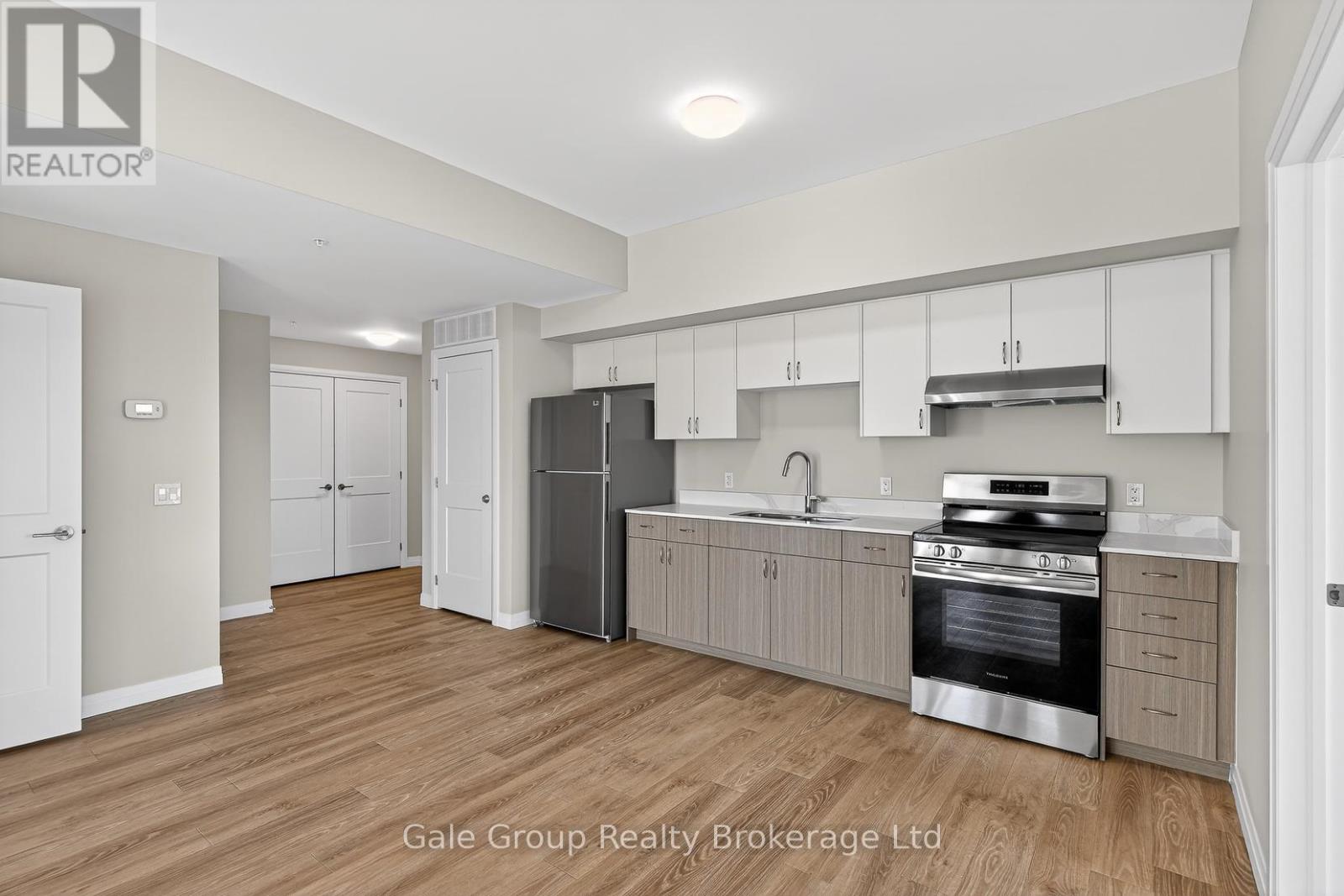 414 - 785 Southwood Way, Woodstock, Ontario  N4V 1G5 - Photo 4 - X13808304