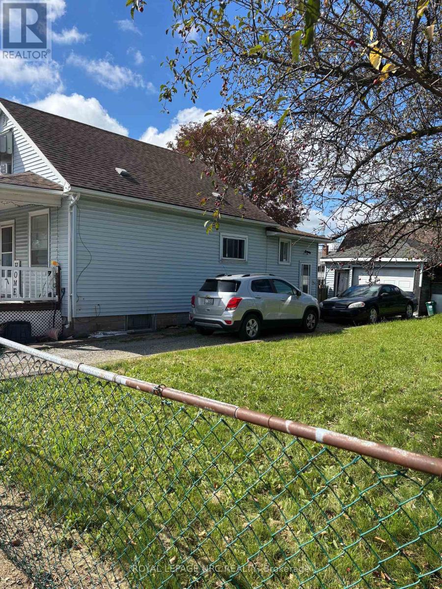 37 Battle Street, Thorold, Ontario  L2V 3W4 - Photo 4 - X13808298
