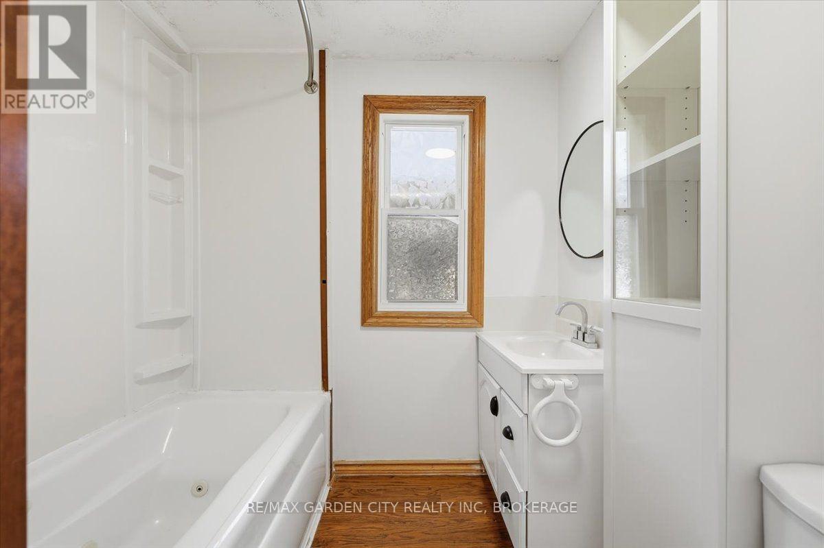 41 Port Robinson Road, Pelham, Ontario  L0S 1E0 - Photo 14 - X13808384