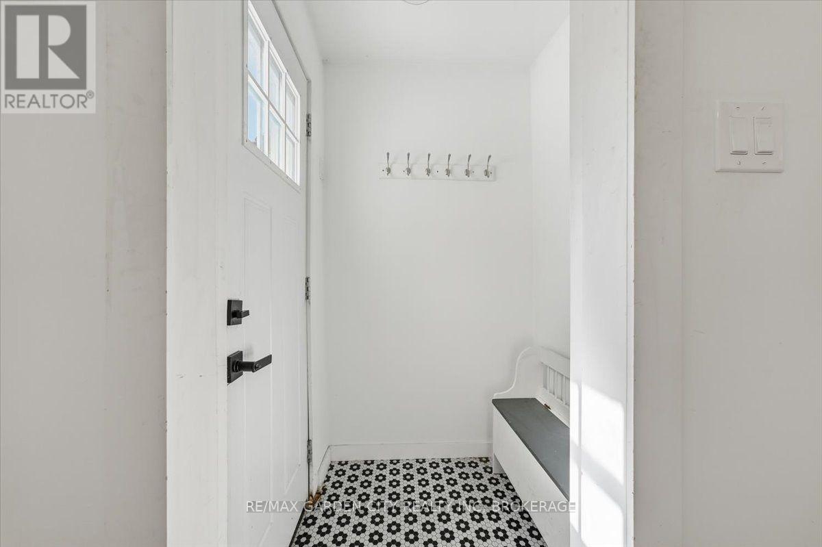 41 Port Robinson Road, Pelham, Ontario  L0S 1E0 - Photo 4 - X13808384