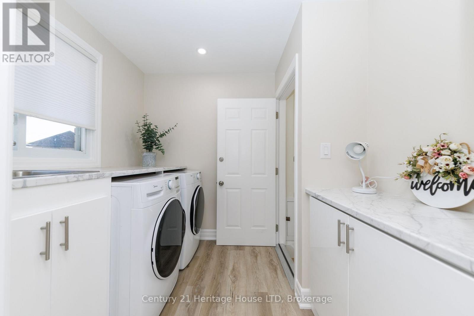 Upper - 37 Coronation Boulevard, St. Catharines, Ontario  L2S 2V2 - Photo 12 - X13808496