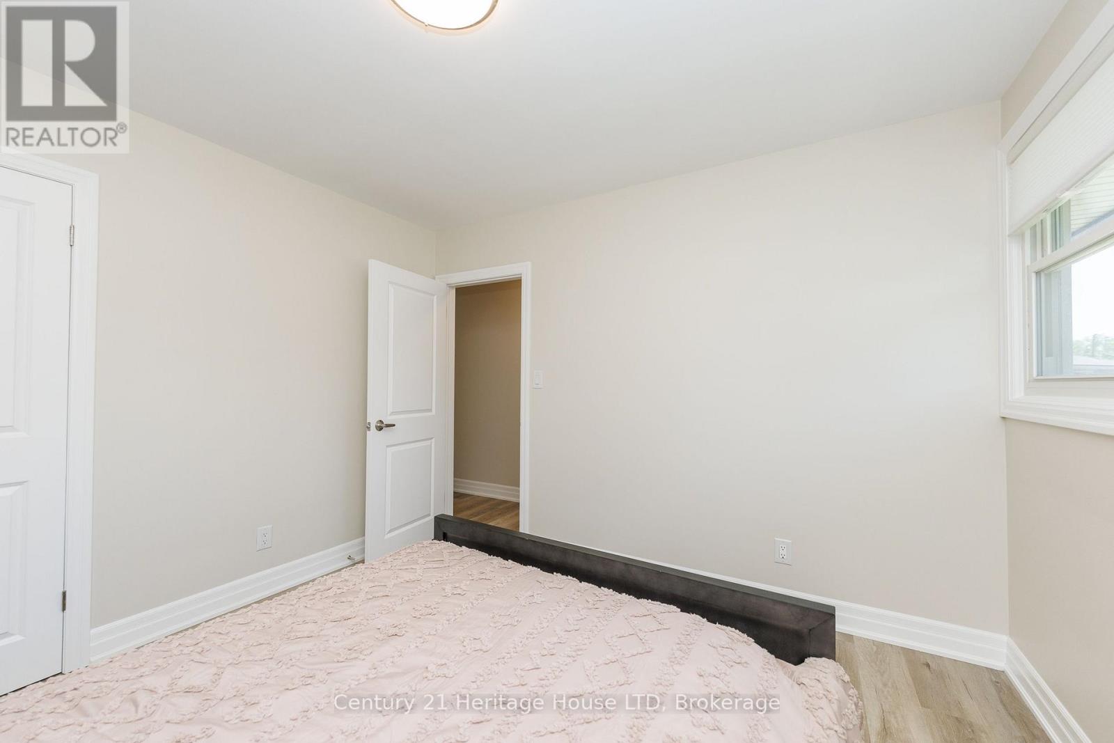 Upper - 37 Coronation Boulevard, St. Catharines, Ontario  L2S 2V2 - Photo 9 - X13808496