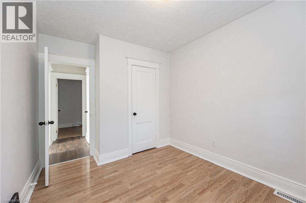 257 Tragina Avenue N, Hamilton, Ontario  L8H 5C9 - Photo 11 - 40864941
