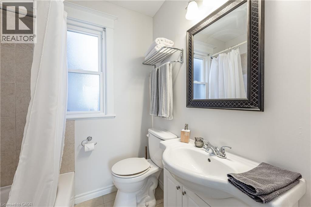 257 Tragina Avenue N, Hamilton, Ontario  L8H 5C9 - Photo 16 - 40864941
