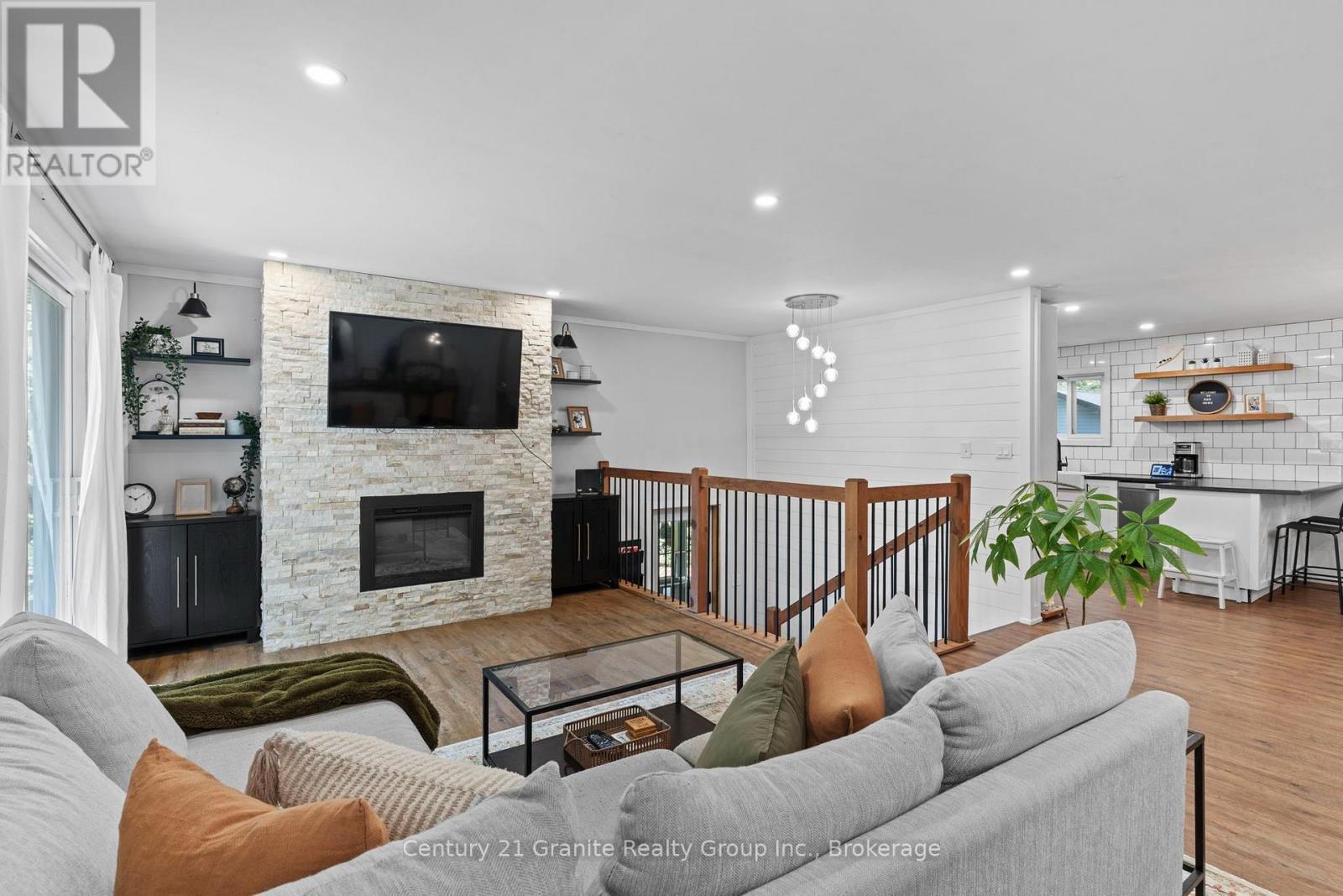16408 35 Highway, Algonquin Highlands, Ontario  K0M 1J0 - Photo 6 - X13808286