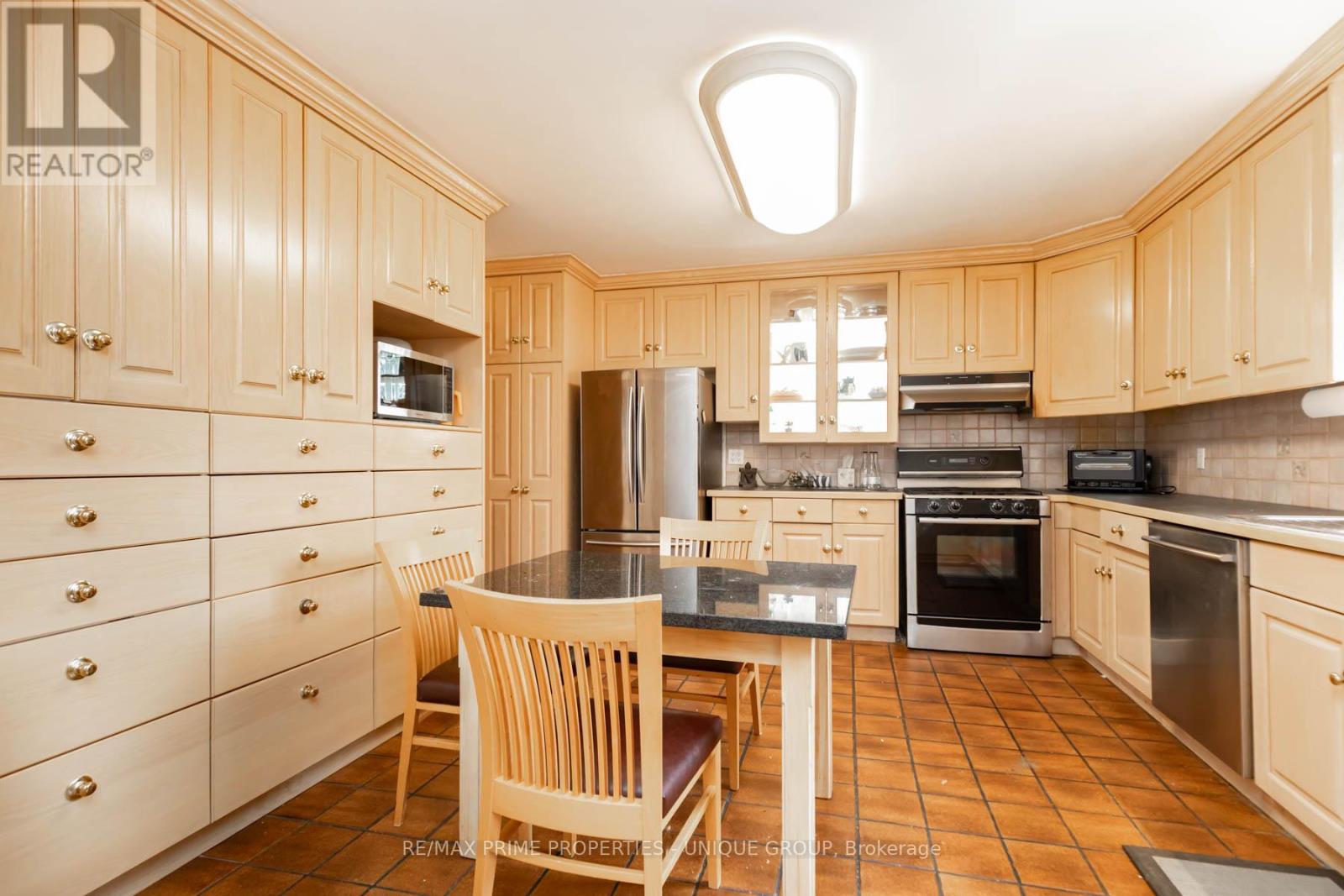 173 Ridley Boulevard, Toronto, Ontario  M5M 3M4 - Photo 10 - C13808256