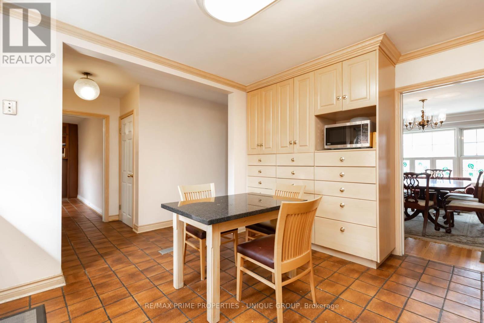 173 Ridley Boulevard, Toronto, Ontario  M5M 3M4 - Photo 11 - C13808256