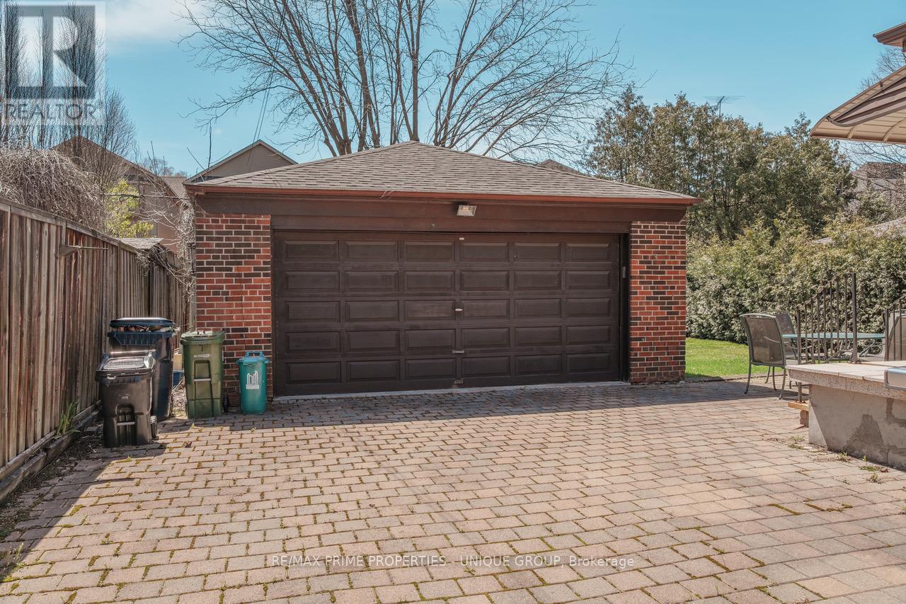 173 Ridley Boulevard, Toronto, Ontario  M5M 3M4 - Photo 41 - C13808256