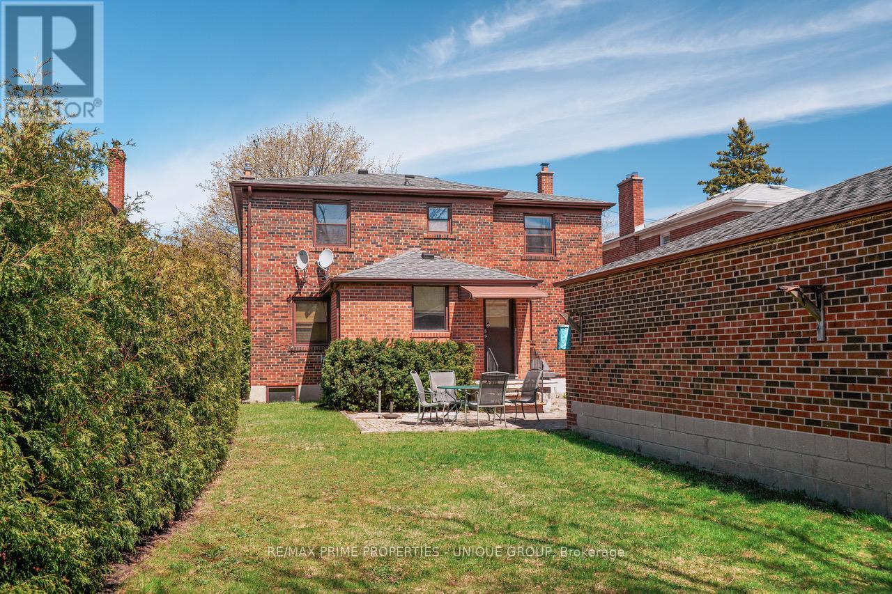173 Ridley Boulevard, Toronto, Ontario  M5M 3M4 - Photo 42 - C13808256